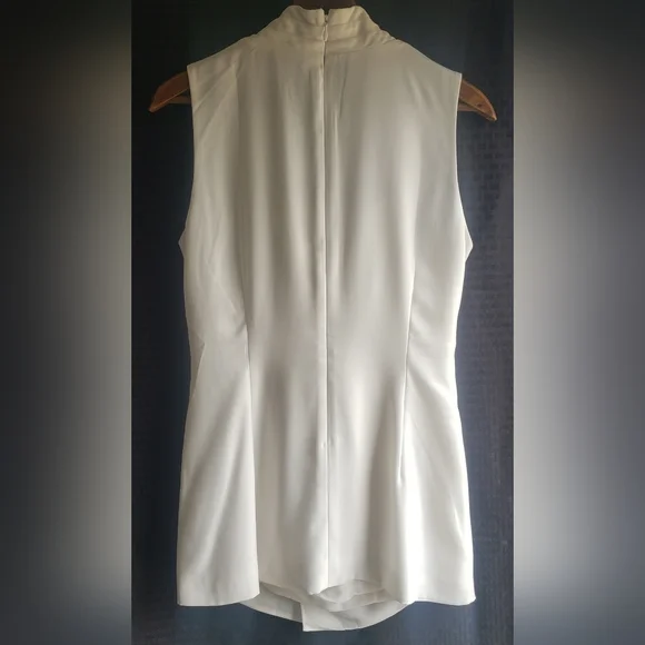 Cabi Wraparound Top Sleeveless White Size 8 - Picture 4 of 12